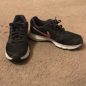 Nike 7.5 sneakers